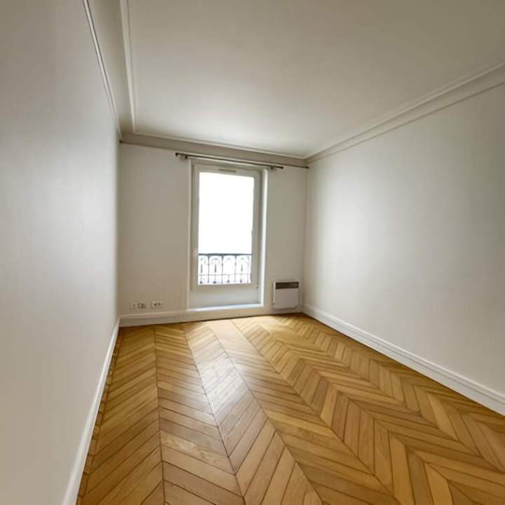 Pose de parquet massif Paris